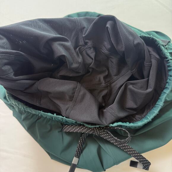 Fabletics The One Lined 5” Shorts Men’s Pine Shadow Green Size S NWOT - Picture 12 of 12